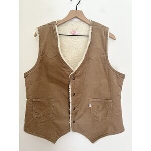 Vintage Levis corduroy Western vest Sz Large Tan sherpa lining Made In USA 70's